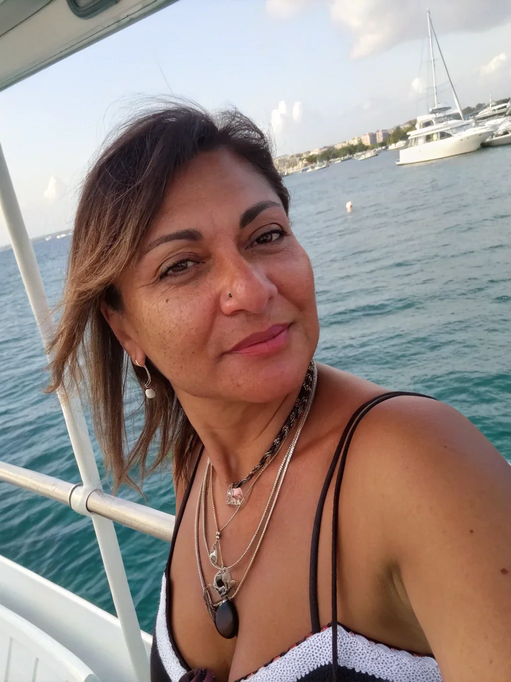 Nélia